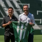 Banfield perdi� con el colero Aldosivi y ech� a su entrenador