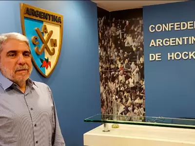 An�bal Fern�ndez fue reelecto presidente de la Confederaci�n Argentina de Hockey