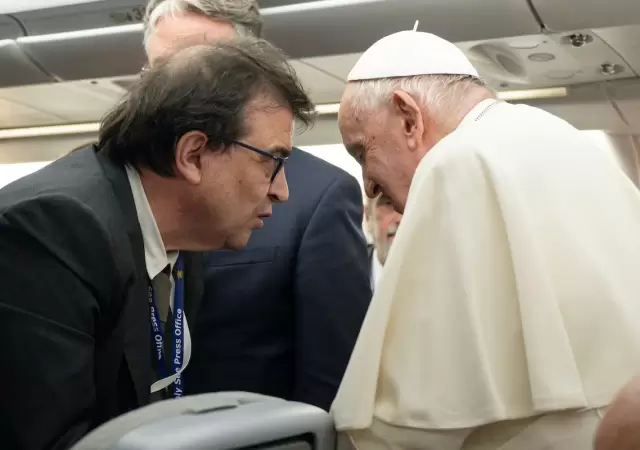 El escritor Javier Cercas y el Papa Francisco