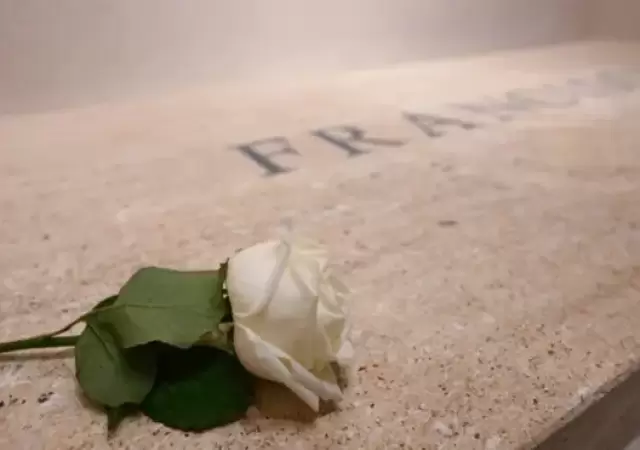 Tumba de Papa Francisco.