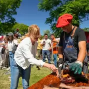 La Fiesta del Costillar Criollo llega el finde largo del 1� de mayo: shows, m�sica y feria