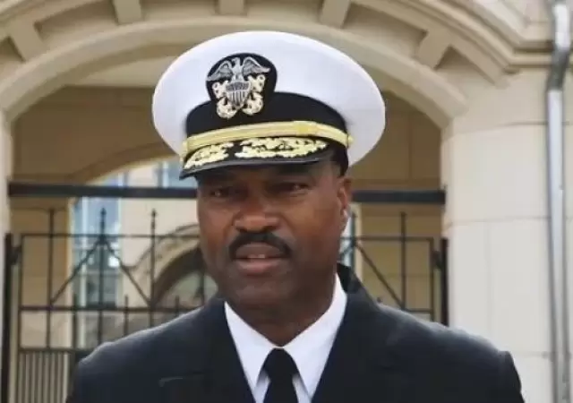 El almirante Holsey quiere acrecentar la cooperaci�n bilateral en materia de defensa y seguridad regional.
