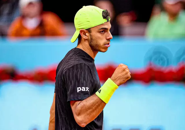Cer�ndolo pas� a los cuartos de final del Abierto de Madrid.