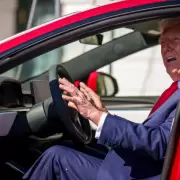 Trump reembolsar� aranceles a fabricantes de autom�viles