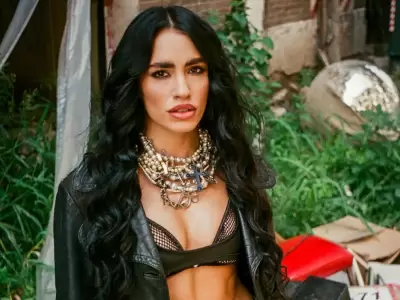 Lali.