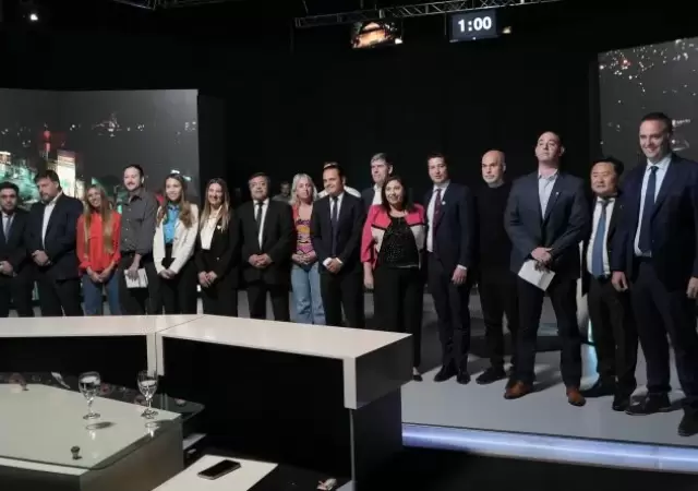 Los candidatos a la legislatura porte�a debatieron y se presenta un panorama que puede aparejar varias sorpresas.