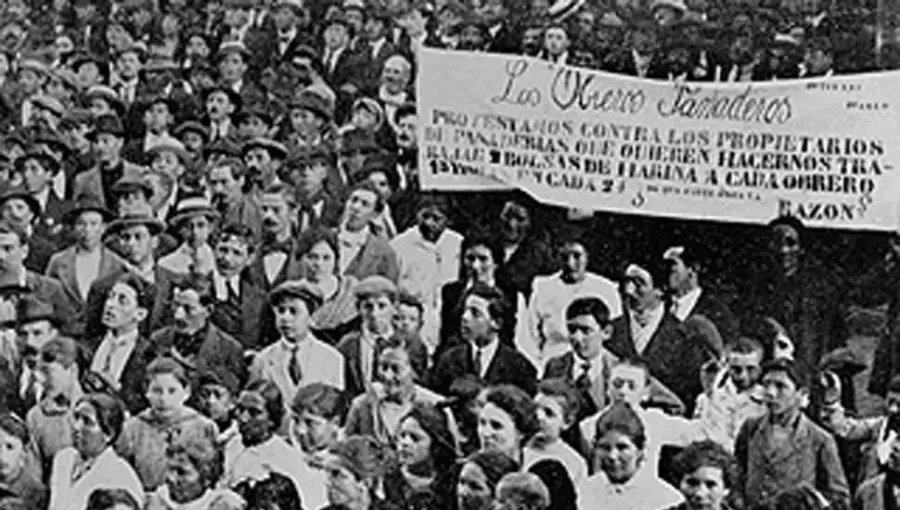 La manifestaci�n en la plaza Lorea tuvo un final tr�gico. (Foto: archivo web)