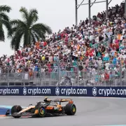 Ca�tica carrera sprint en Miami: tuvo de todo y cay� para el lado de Norris