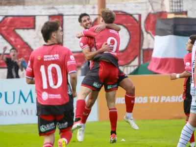 La celebraci�n de los hombres cruzados