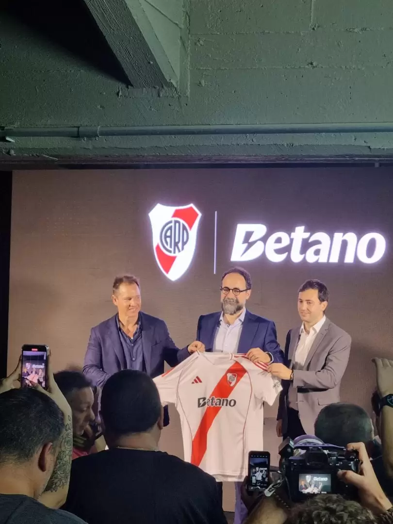 La presentaci�n antes del River vs Velez