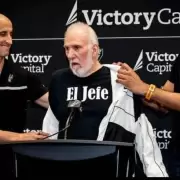 Gregg Popovich reapareció luego de sus problemas de salud acompañado de Manu Ginóbili