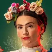Laura Azcurra revive a Frida Kahlo en un monólogo que llega a Mendoza