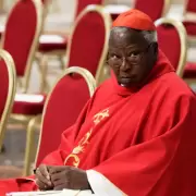 Escándalo: un cardenal de Kenia denunció que no lo invitaron al Cónclave
