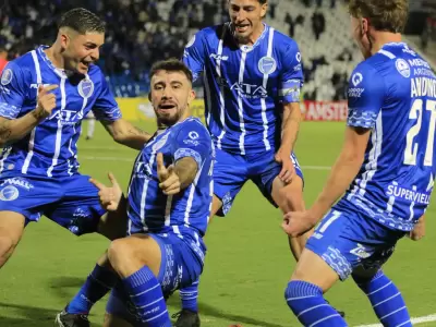 Agust�n Auzmendi, el goleador de Godoy Cruz.