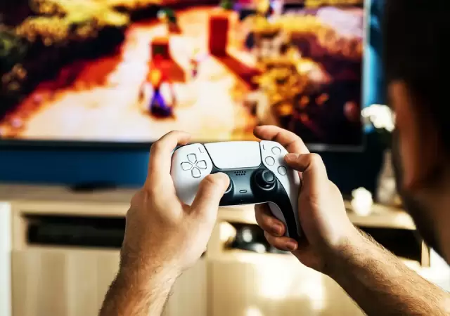 Game Over: procesados por vender controles truchos de PlayStation