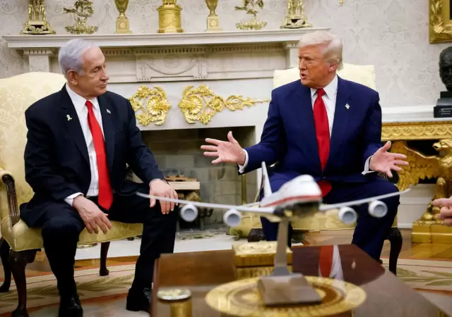 Trump corrigi� una informaci�n dada por el ministerio de defensa israel� y se desat� un revuelo entre los familiares de los rehenes.