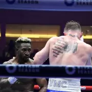 William Scull: "Control� a Canelo pero deb� ser m�s decisivo"