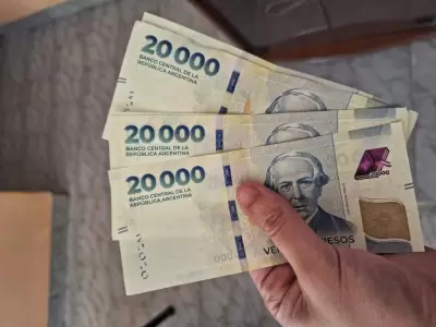 Pesos argentinos.