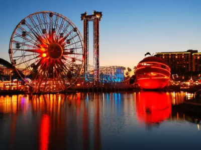 Disney abre un nuevo parque de atracciones.