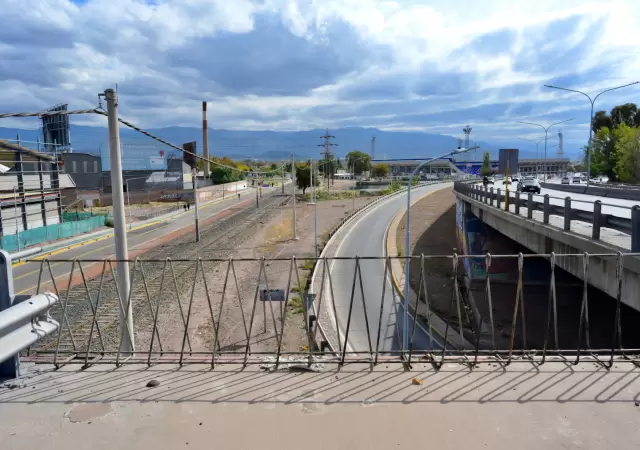 Se trata de un nuevo puente que vincular� la zona del parque Mitre y la cancha de Godoy Cruz con la Costanera.