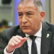El ins�lito robo que sufri� Luis Juez cuando le hac�an una entrevista