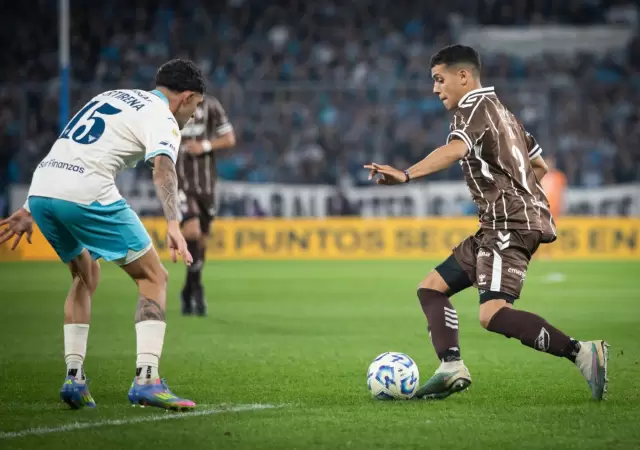 Racing tropez� en casa y se despidi� del Torneo Apertura