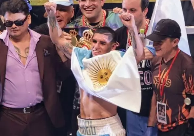 En una gran pelea, Fernando Puma Mart�nez retuvo el t�tulo mundial en Jap�n