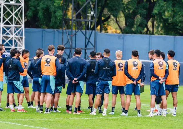 En Avellaneda, Independiente Rivadavia buscar� meterse en los cuartos de final
