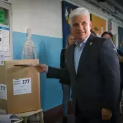 Elecciones en San Luis: triunfo de Claudio Poggi y alarma por la baja participaci�n