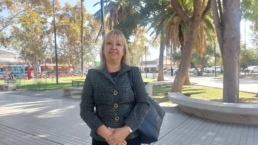 Directora de Educaci�n de Las Heras, Graciela Gelabert.