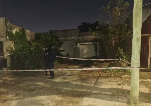 El cuerpo fue hallado en una vivienda de La Plata.