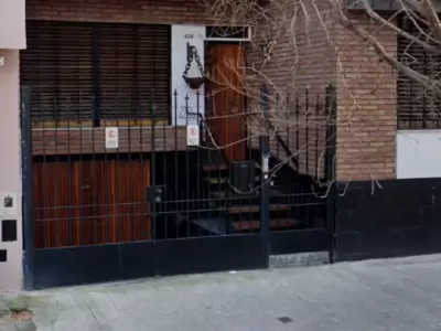 La fatal entradera ocurri� en esta vivienda de Parque Chacabuco. (Foto: web)