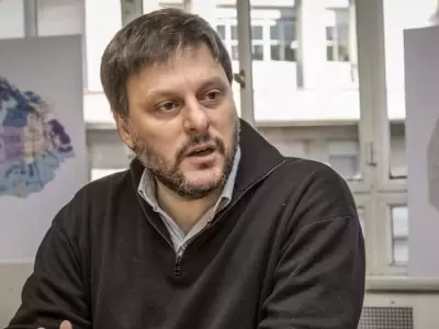 Leandro Santoro, diputado porte�o por Uni�n por la Patria