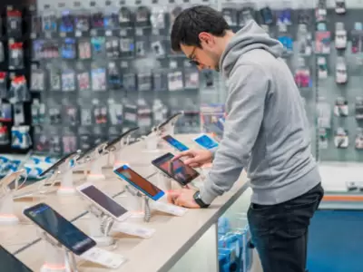 Celulares caros y desactualizados