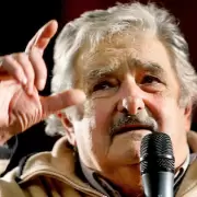 L�deres iberoamericanos mostraron su admiraci�n a Jos� Pepe Mujica