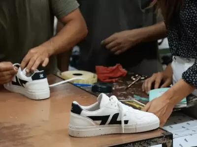 Talleres de zapatillas proveedores de marcas cerraron por la competencia importada