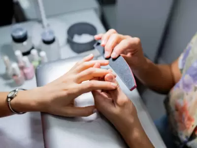14 de mayo, D�a de la Manicura.