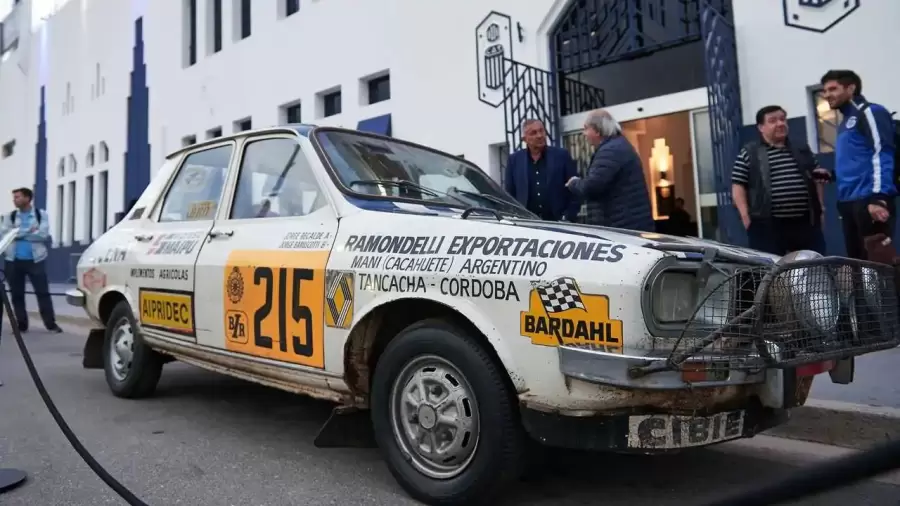 Jorge Recalde corri� en 1978 el Rally Vuelta a Am�rica del Sur. Lo acompa�ado por Jorge Baruscotti y con un Renault 12. Fuente: Web