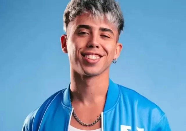 La ins�lita desmentida del cantante argentino/
