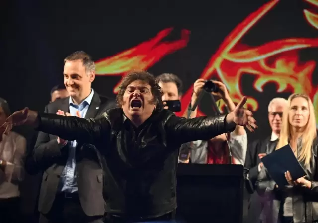 Javier Milei en el cierre de campana de Manuel Adorni.