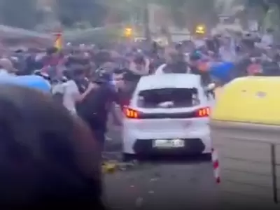 El veh�culo atropell� a  varias personas