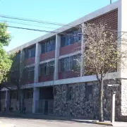 El video de la violencia: el sillazo de un alumno de 5to año a su profesor