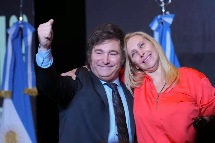 Javier y Karina Milei