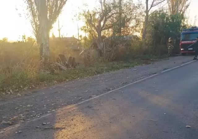 Tragedia en Lavalle: muri� al volcar con su auto y chocar contra una arboleda