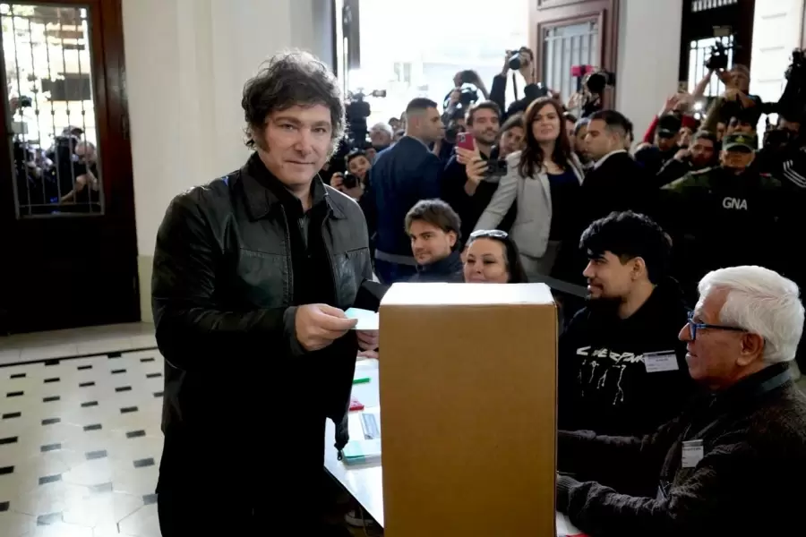 El presidente Javier Milei emitió su voto este domingo en la Universidad Tecnológica de Almagro. Fuente: Gobierno