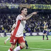 Huracán rompió el invicto de Central en Arroyito y se metió en semis del Apertura