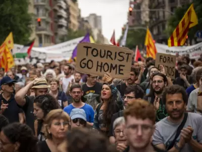 Protesta vecinal contra el turismo de masas el 19 de junio de 2024.