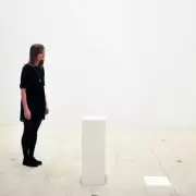 Venden una escultura invisible por 18.000 d�lares