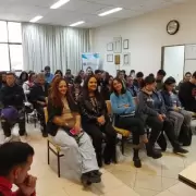 Mujeres de Las Heras rompen barreras en la industria solar