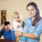 Depresi�n y crianza: lo que necesitan saber los adultos para proteger a sus hijos